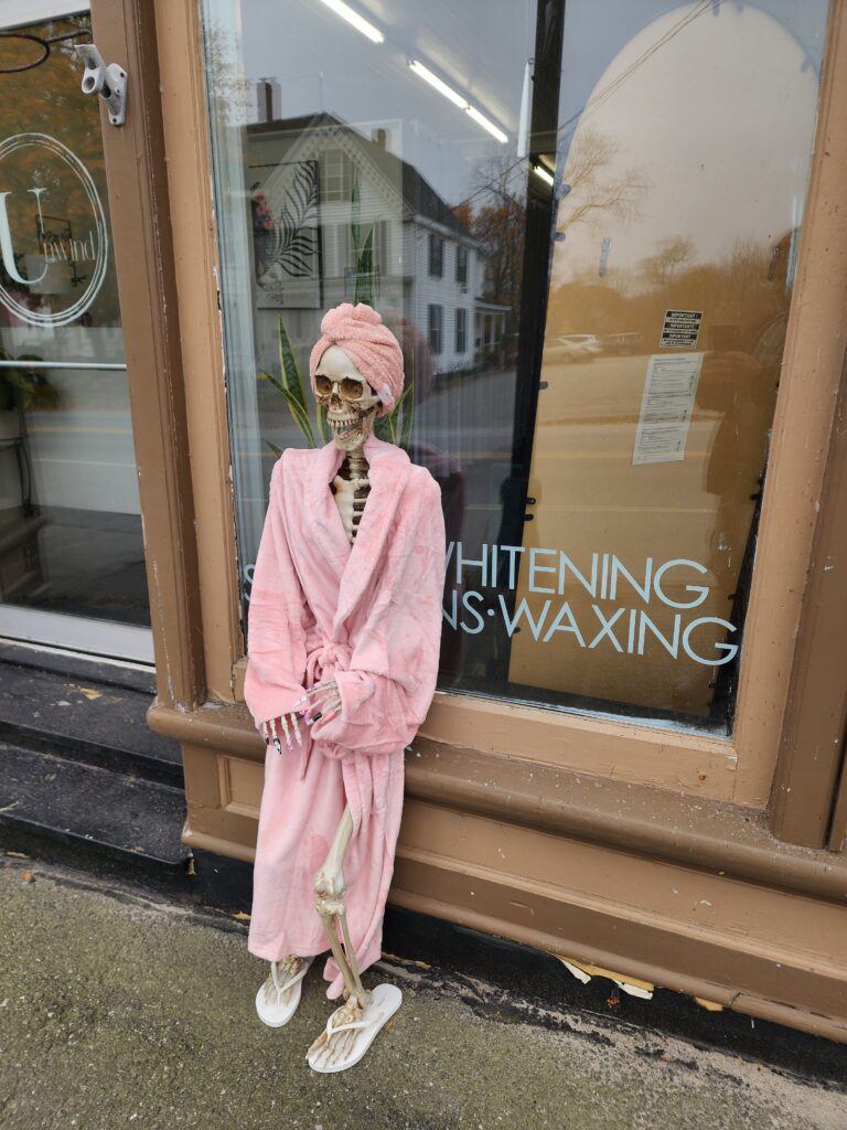 Richmond Maine Halloween Decorations