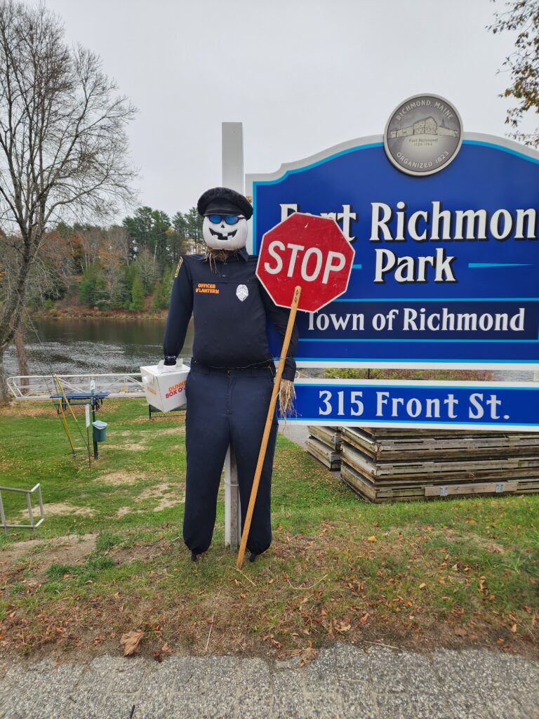 Richmond Maine Halloween Decorations